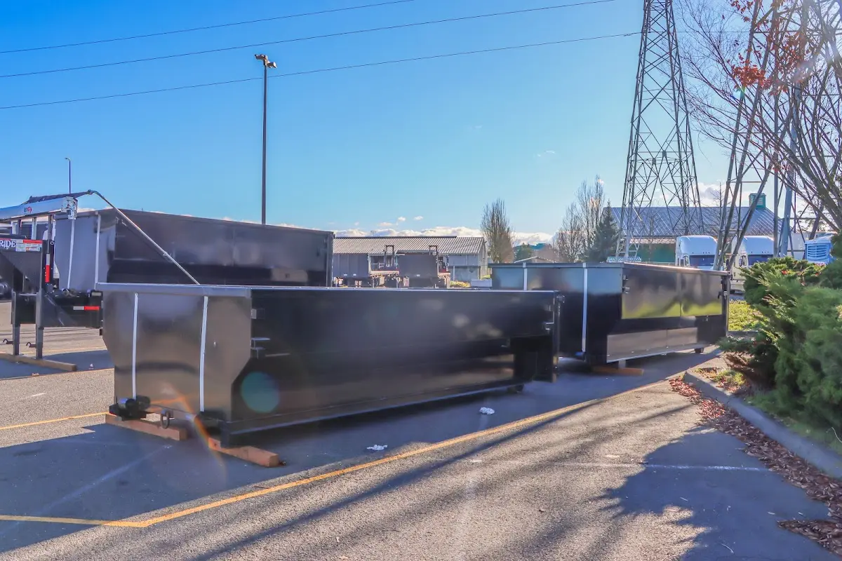 Professional dumpster rental and junk removal service in Santa Ana